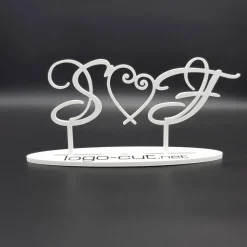 Buchstaben Hochzeitstorte Schrift 26 mit Herz