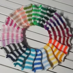 bunt gestreifte Adventskalender Söckchen * gehäkelt * 24 Socken * Weihnachtskalender