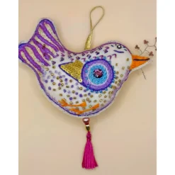 Bunter Vogel-Anhänger aus Filz, Vogel bestickt und mit Perlen verziert, Vogel Dekoration, Folklore Vogel aus Stoff