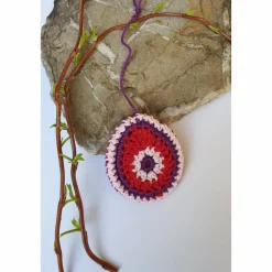 Buntes gehäkeltes Wende-Osterei