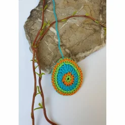 Buntes gehäkeltes Wende-Osterei