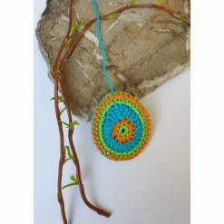 Buntes gehäkeltes Wende-Osterei