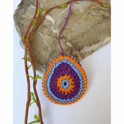 Buntes gehäkeltes Wende-Osterei