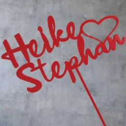 Cake Topper zur Hochzeit – personalisierter Tortenstecker mit Namen und Herz als Hochzeitstortendeko