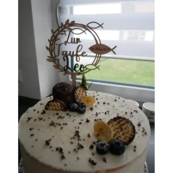 Cake Topper zur Taufe personalisiert mit Namen und Datum aus Holz