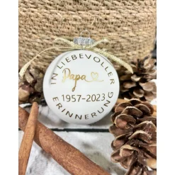 Christbaumkugel | Mama Papa Oma Opa | Andenken Erinnerung Verstorbene | Weihnachtskugel 8 cm personalisiert