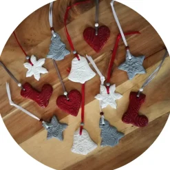 Christbaumschmuck 12 Anhänger Weihnachten | rot weiß grau | 5 -5,5 cm