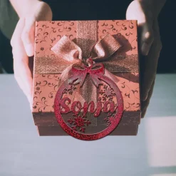 Christbaumschmuck Personalisierbar - glitzer Weihnachtsschmuck mit Namen - Acrylglas - Christbaumkugeln - Schneeflocken