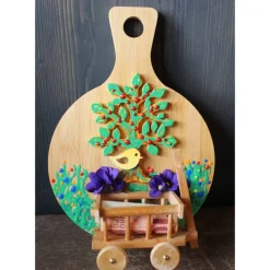 Collage Geldgeschenk zum Muttertag  BAUM & LEITERWAGERL, abstrakt gestaltet auf einem Bambus-Brettchen Wandbild