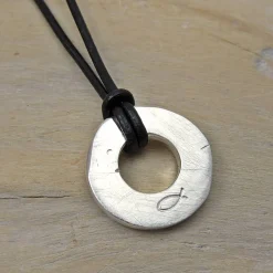 Cooler Anhänger in Silber 