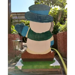 Cooler Schneemann aus Holz für den Aussenbereich