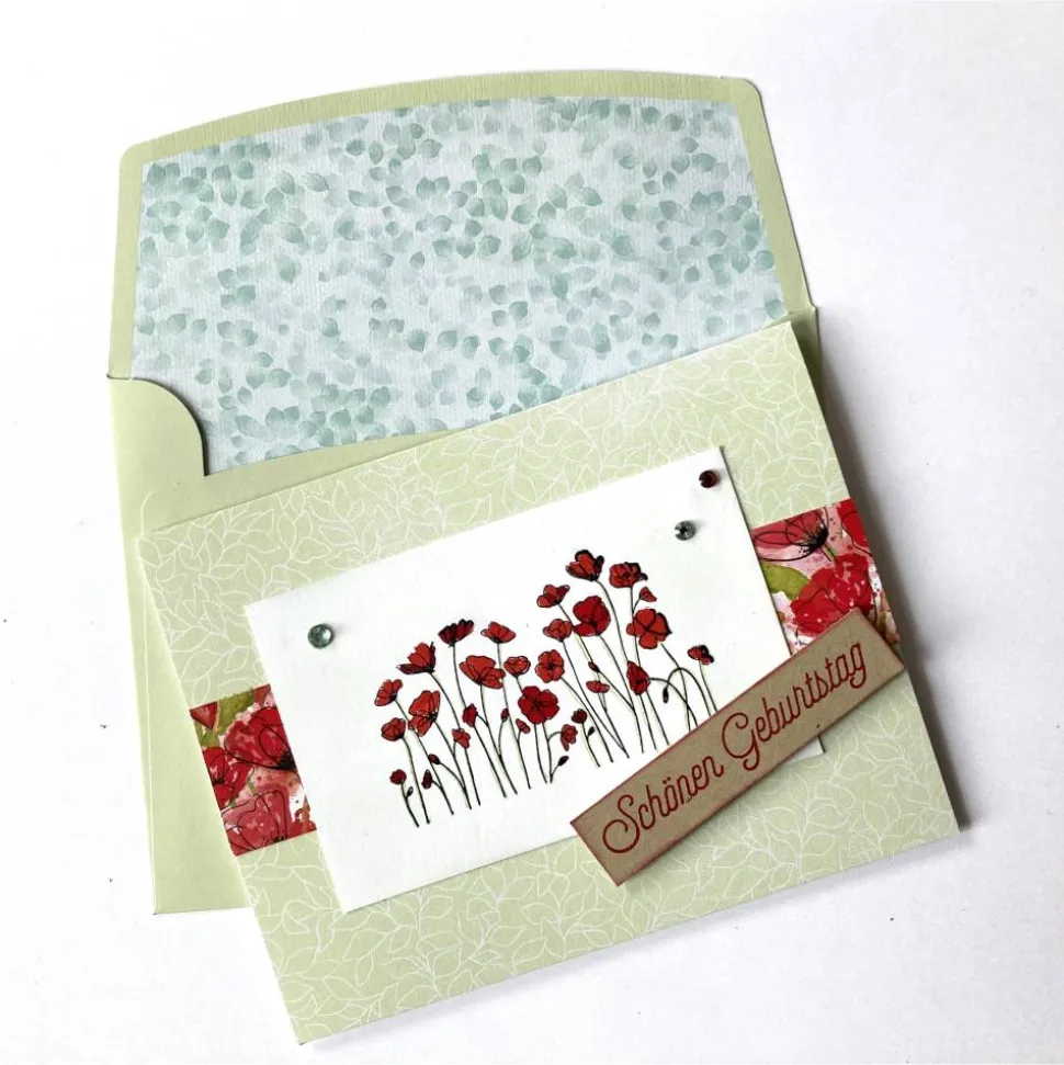 3D  Geburtstagskarte  Lindgrün/ Rot mit Mohnblumen und bedrucktem Kuvert