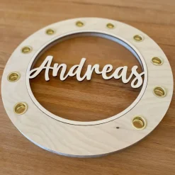 Dein Geburtstagskranz mit 10 Kerzenhaltern & personalisiertem Einleger – Selbstgemachte Holzdeko