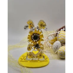 Deko Hase mit echten Blüten gelb