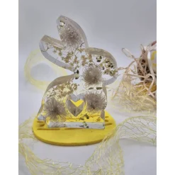 Deko Hase mit echten Blumen Natur