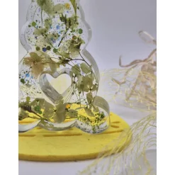 Deko Hase mit echten Blumen Hellgrün