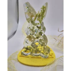 Deko Hase mit echten Blumen Hellgrün