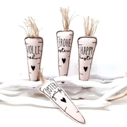 Deko Karotte aus Stoff, bestickt, Ostermöhre, eine Möhre