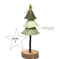 Deko Tannenbaum salbeigrün – Handgemachte Weihnachtsdeko in 3 Größen (22-27 cm) aus Baumwolle & Holz