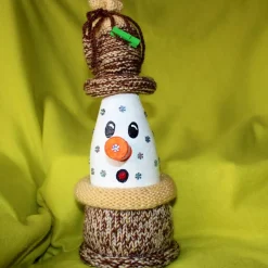 Dekofigur MURPHY Wichtel Upcycling Flasche Flaschenkunst Dekoration Collage Nikolausgeschenk Weihnachtsdeko Geldgeschenk