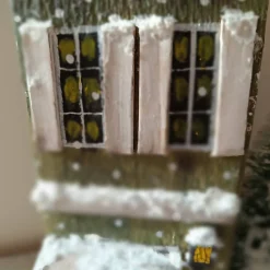 Deko-Holz-Winterhaus, handbemalt