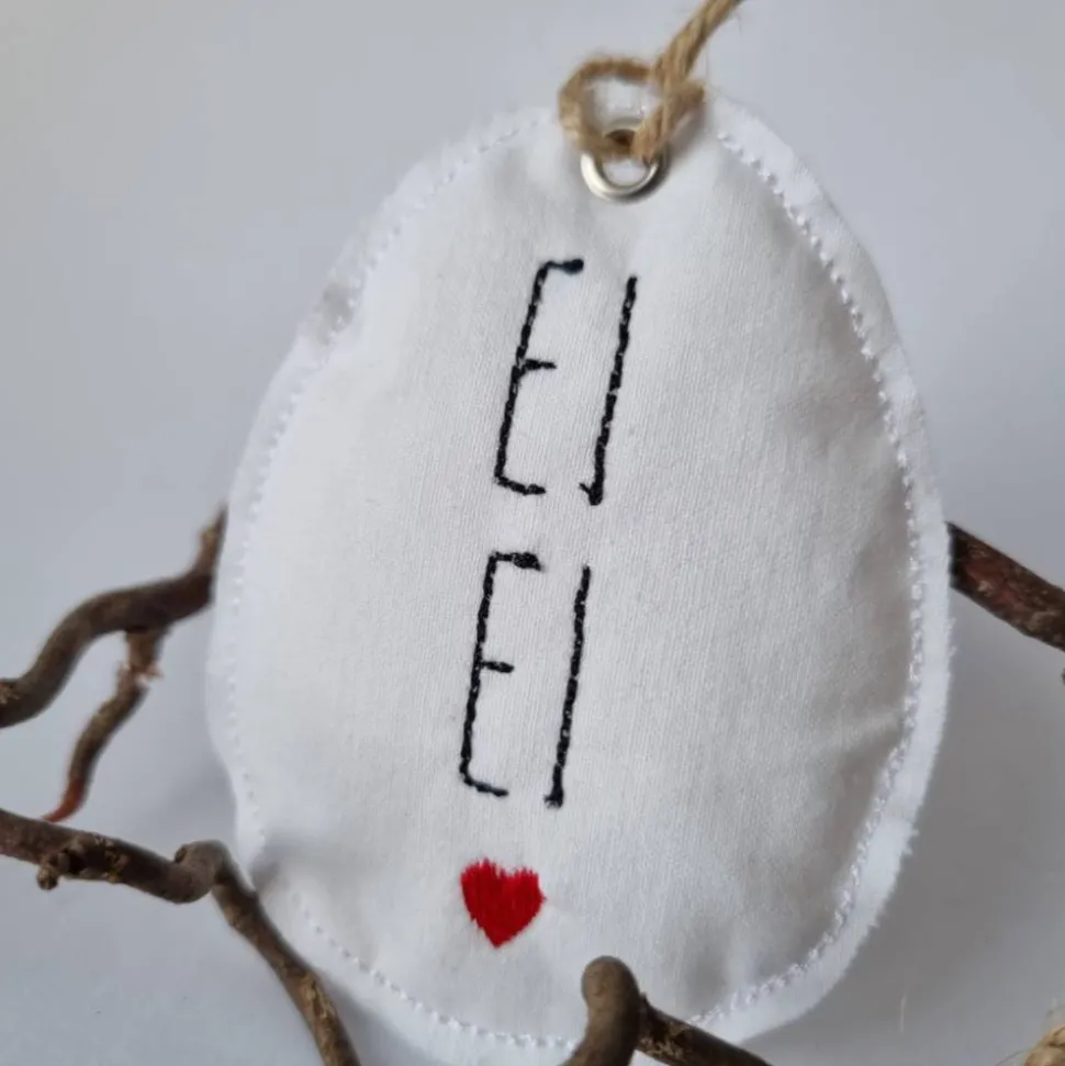 Deko-Osterei aus Vintage-Baumwollstoff "EI EI" - von he-ART by helen hesse