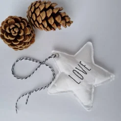 Deko-Weihnachtsstern "Love" - aus Vintage-Baumwollstoff 60er Jahre - von he-ART by helen