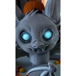3D-gedruckte Fledermaus mit leuchtenden Augen – Halloween & Gothic Deko aus PLA