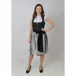 Dirndl aus einer Wildseide