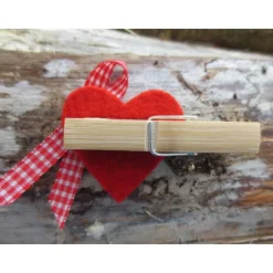 Dirndl-Anstecker Herz Wollfilz – Personalisiertes Wiesn-Glubberl & Trachtenbrosche mit Wunschbeschriftung