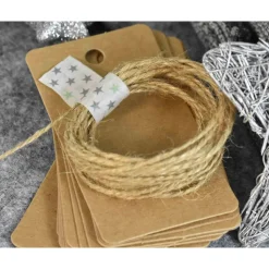 DIY Advetskalender mit Leinensäckchen, Aufkleber, Anhänger, Holzklammern