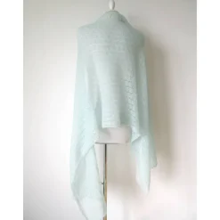 Duftiger Brautschal aus Mohair in Aquamarinblau, Hochzeitsstola gestrickt, weiches Umschlagtuch