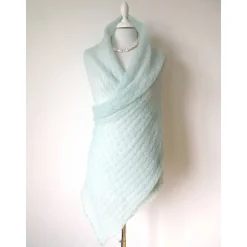 Duftiger Brautschal aus Mohair in Aquamarinblau, Hochzeitsstola gestrickt, weiches Umschlagtuch
