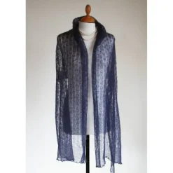 Dunkelblauer zarter Schal aus Kid-Mohair, leichtes Tuch für Trachtenhochzeit, gestrickte Stola marineblau, Geschenk Frau