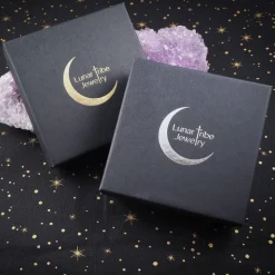 Dunkelgrünes Samthalsband für das Oktoberfest – Handgemachte Trachtenkette als eleganter Dirndl Schmuck