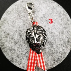Edelstahl Anhänger Löwe für Charivari – Trachtenschmuck in verschiedenen Designs