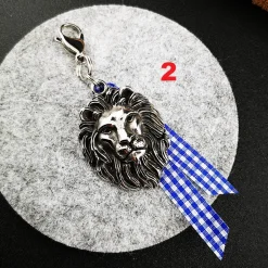 Edelstahl Anhänger Löwe für Charivari – Trachtenschmuck in verschiedenen Designs