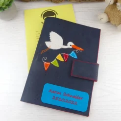 edle U-Heft Hülle aus Kork, personalisiert, Storch, Geschenke zur Geburt, Geschenkidee Taufe