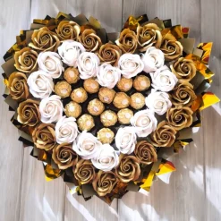 Edler Ferrero-Rocher-Strauß in Herzform Gold & Weiß – luxuriöse Geschenkidee handgemacht