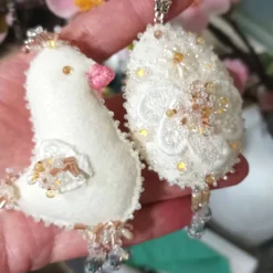 Ei Ornament creme weiß beidseitig bestickt Unikat Osterei handmade shabby chic Wohndeko