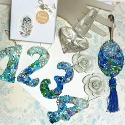 Ei Ornament flieder lila beidseitig bestickt Unikat Osterei handmade shabby chic Wohndeko