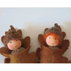 Eichelbabys - Jahreszeitentisch - Waldorf Art- Art.Nr. HE40