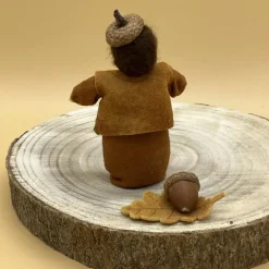 Eicheljunge - Jahreszeitentisch - Blumenkind - Herbst