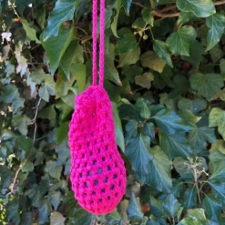 Eine Eierschleuder / Eiernetz / Ostereierschleuder / Ostereiernetz Pink