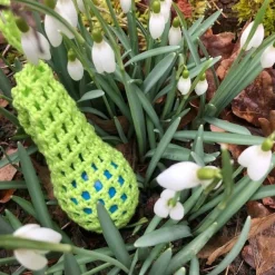 Eine Eierschleuder / Eiernetz / Ostereierschleuder / Ostereiernetz apfelgrün