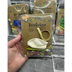 Eine Kleinigkeit zum Geburtstag | Geschenk To Go | Luftschlange | Karte | Luftballon | Kerze | Happy Birthday