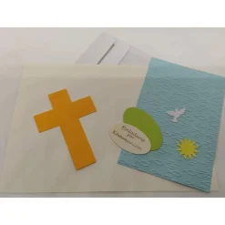 Einladung zur Kommunion DIY-Karte mit Kreuz, Taube, Sonne und geprägten Fischen