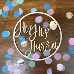 Einleger "Hip Hip Hurra" aus Holz – Fröhliches Zubehör für deinen Geburtstagskranz