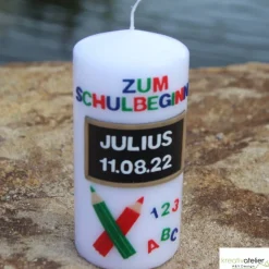 Einschulungskerze personalisierbar mit Schiefertafel und Buntstiften, Kerze Einschulung, Geschenk Schulanfang mit Name