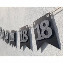 Elegante Girlande aus Papier zum 18. Geburtstag in silber und schwarz, Wimpelkette, Fahnengirlande, Wimpel, Partydekoration, Papierdekoration